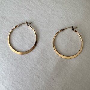 Judith Bright Hammered Gold Hoop Earrings
